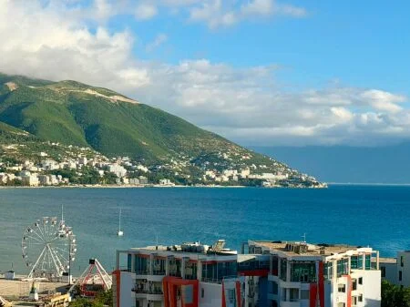 Penthouse Panoramik me Pamje nga Deti – Lungomare - Foto 1